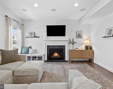9 Bayberry Way - Photo Thumbnail 9