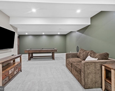 9 Bayberry Way - Photo Thumbnail 38
