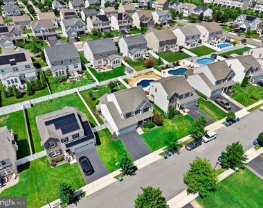 9 Bayberry Way - Photo Thumbnail 44