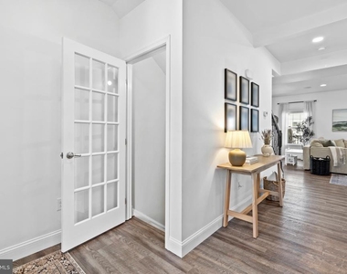 9 Bayberry Way - Photo Thumbnail 6