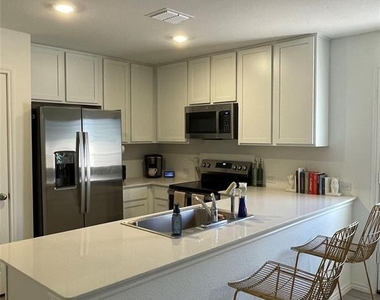 212 Marty Allen Loop - Photo Thumbnail 7