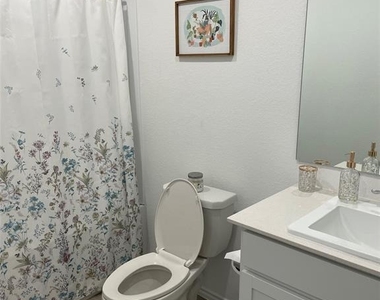 212 Marty Allen Loop - Photo Thumbnail 6