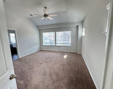 3000 Chisholm Trail Rd - Photo Thumbnail 12