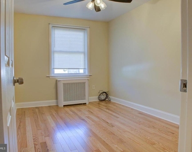 1854 44th Street - Photo Thumbnail 18