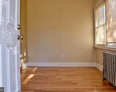 1854 44th Street - Photo Thumbnail 2