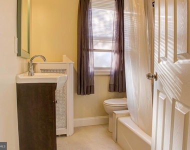1854 44th Street - Photo Thumbnail 15
