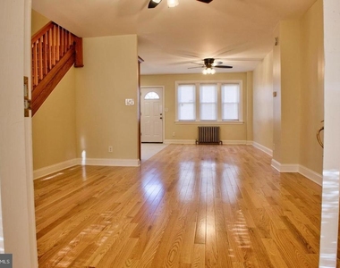 1854 44th Street - Photo Thumbnail 4