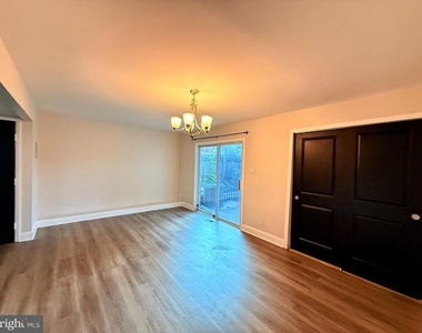 3 Madeley Court - Photo Thumbnail 2