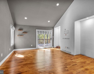 361 Tuckerton Road - Photo Thumbnail 16