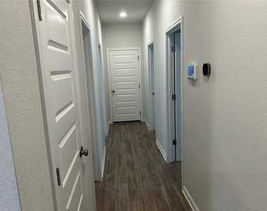 118 Two Bits Ln - Photo Thumbnail 15