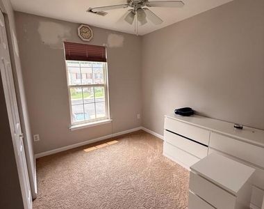 20 Guilford Place - Photo Thumbnail 8