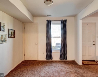 1013 Harbour Drive - Photo Thumbnail 8
