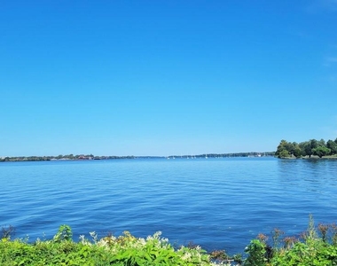 1013 Harbour Drive - Photo Thumbnail 25