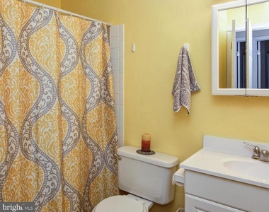 1013 Harbour Drive - Photo Thumbnail 15
