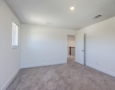 153 Milam Creek Dr - Photo Thumbnail 32
