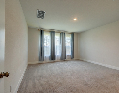 153 Milam Creek Dr - Photo Thumbnail 18