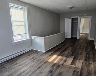 21106 Twin Springs Drive - Photo Thumbnail 9