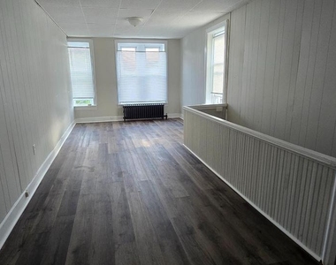 21106 Twin Springs Drive - Photo Thumbnail 8