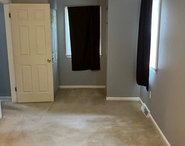 22416 Greenview Court - Photo Thumbnail 19