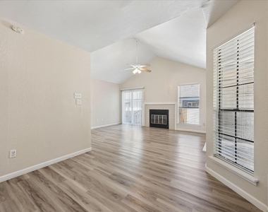 14473 Robert I Walker Blvd - Photo Thumbnail 5