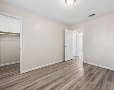 14473 Robert I Walker Blvd - Photo Thumbnail 15