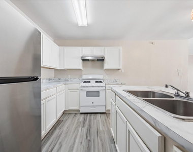 14473 Robert I Walker Blvd - Photo Thumbnail 7