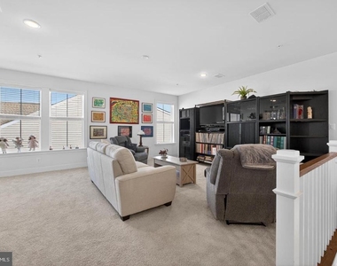 215 Kingfisher Lane - Photo Thumbnail 22