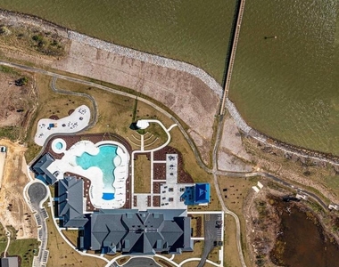 215 Kingfisher Lane - Photo Thumbnail 32