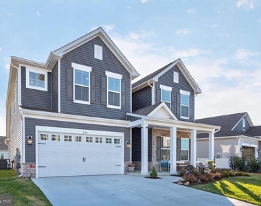 215 Kingfisher Lane - Photo Thumbnail 1