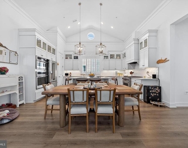 215 Kingfisher Lane - Photo Thumbnail 9