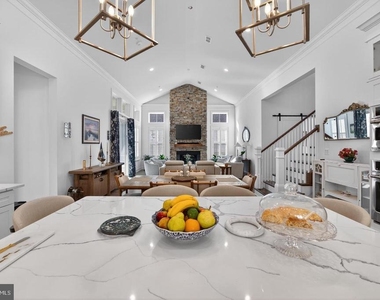 215 Kingfisher Lane - Photo Thumbnail 12