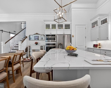 215 Kingfisher Lane - Photo Thumbnail 11