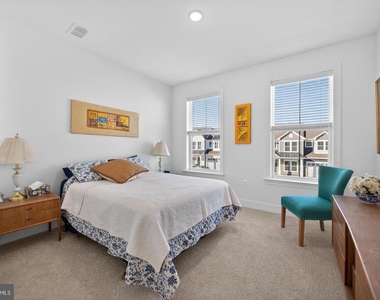 215 Kingfisher Lane - Photo Thumbnail 27