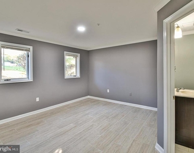2010 Alice Avenue - Photo Thumbnail 15