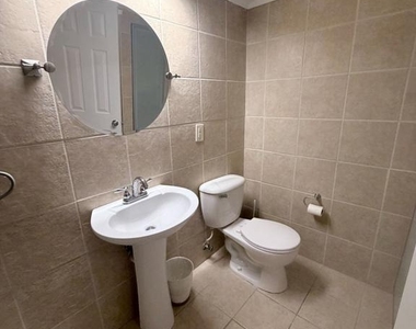 10118 Campus Way S - Photo Thumbnail 9