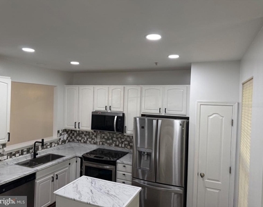 714 Parev Way - Photo Thumbnail 47