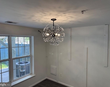714 Parev Way - Photo Thumbnail 27