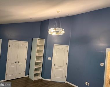 714 Parev Way - Photo Thumbnail 72