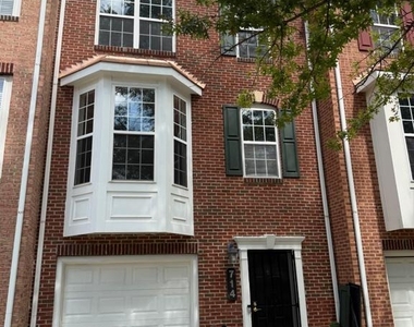 714 Parev Way - Photo Thumbnail 1