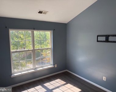 714 Parev Way - Photo Thumbnail 82