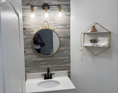714 Parev Way - Photo Thumbnail 39