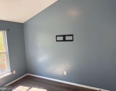 714 Parev Way - Photo Thumbnail 83