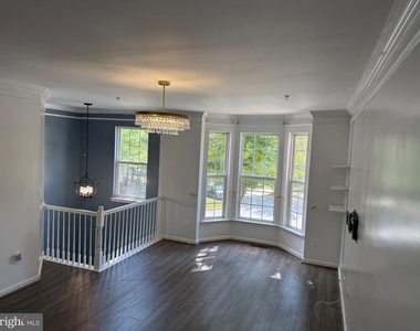 714 Parev Way - Photo Thumbnail 41