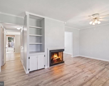 12705 Marquette Lane - Photo Thumbnail 5