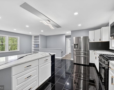 3604 Halloway N - Photo Thumbnail 18