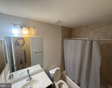 1608 Wesbourne Drive - Photo Thumbnail 19