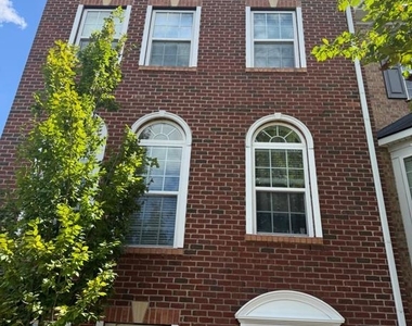 1608 Wesbourne Drive - Photo Thumbnail 1