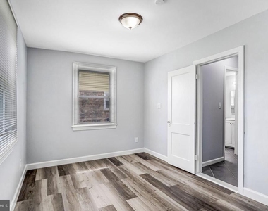 6226 20th Avenue - Photo Thumbnail 12