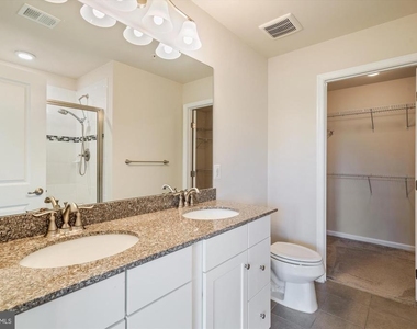 6102 Chronicle Street - Photo Thumbnail 10