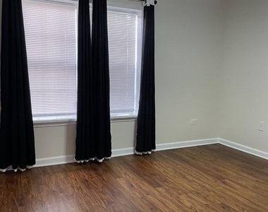 7906 Bayshore Drive - Photo Thumbnail 6